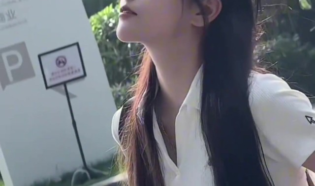 LPL美女解说Rita分享视频：端午安康~